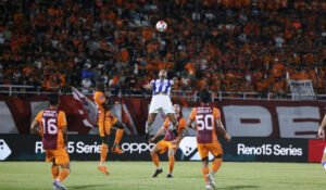 Persib Bandung Imbangi Borneo FC 1-1 di Samarinda, Keunggulan di Puncak Terjaga