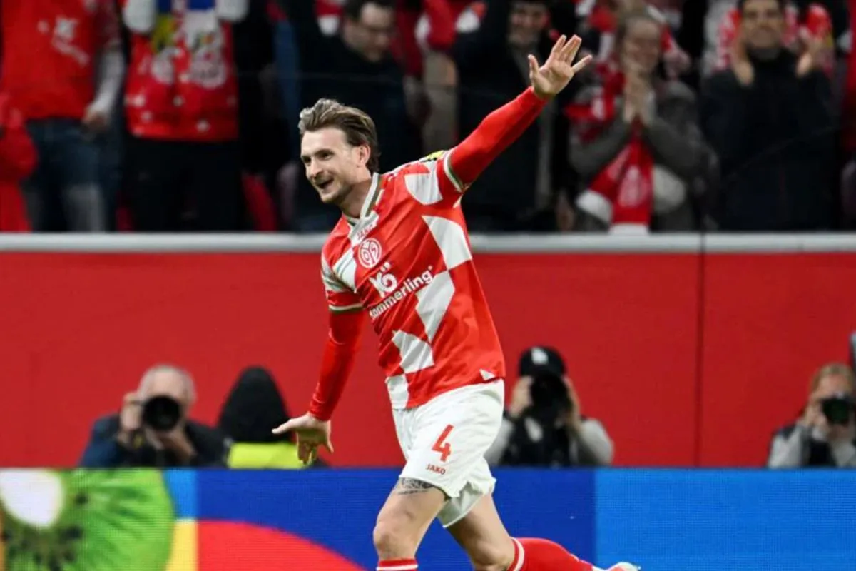 Bek Mainz, Stefan Posch