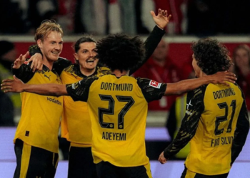Borussia Dortmund menang 2-0