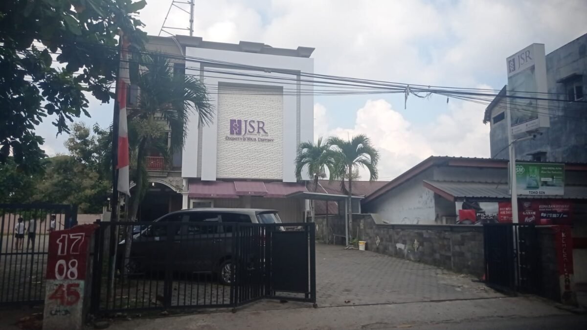 Penyegelan Toko Emas JSR Langkah Yuridis Amankan Alat Bukti