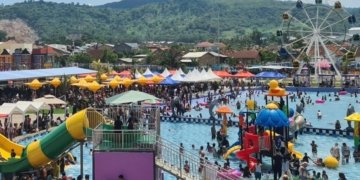 Salah satu destinasi wisata air terbaik di Lampung.