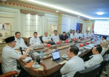 menerima kunjungan Praktik Kerja Dalam Negeri (PKDN) Peserta Gubernur Lampung Rahmat Mirzani Djausal, saat menerima peserta Didik Sespimti Polri Dikreg ke-35 Tahun 2026 di Kantor Gubernur Lampung, Rabu, 15 April 2026.