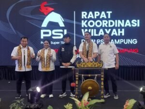 Anggota DPD RI Asal Lampung Bustami Zainudin Gabung PSI