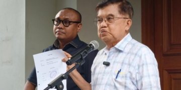 Wakil Presiden ke-10 dan ke-12 Indonesia, Jusuf Kalla di kediamannya di Jakarta Selatan, Minggu (5/4/2026). (Foto: Tim Media JK).