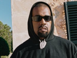 Kanye West Terjerat Kasus Hukum Lagi, Diduga Pukul Pria Hingga Pingsan di Hotel Mewah