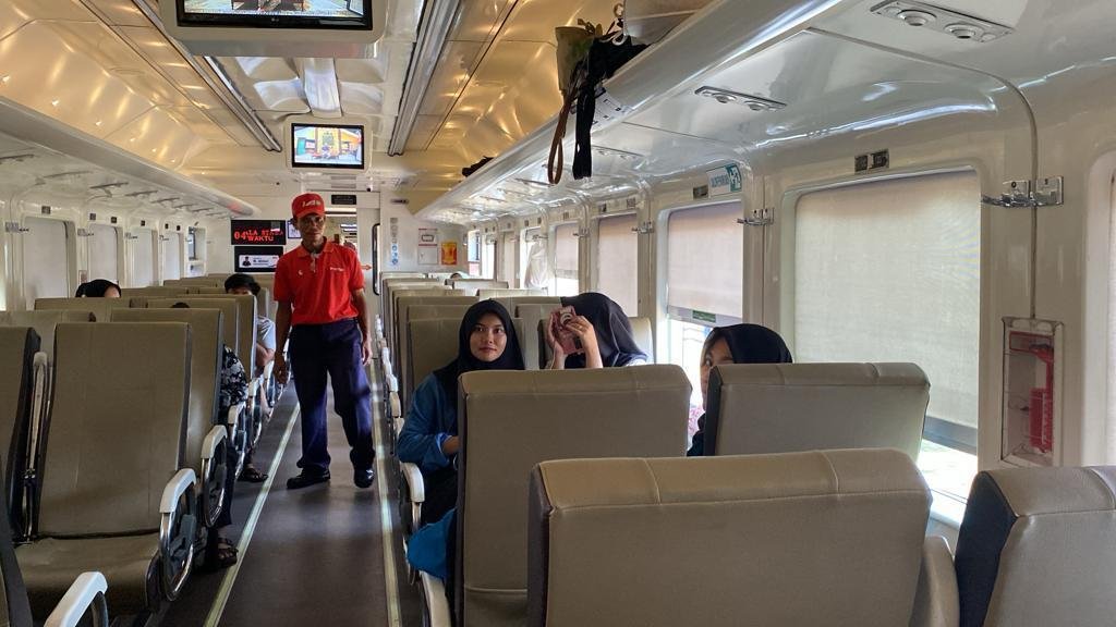 Penumpang Kereta Api Masih Terbanyak Capai 74.979 Orang