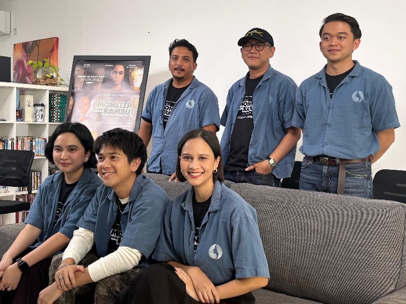 Edwin Rilis Monster Pabrik Rambut, Film Horor Tanpa Setan yang Teror Penonton
