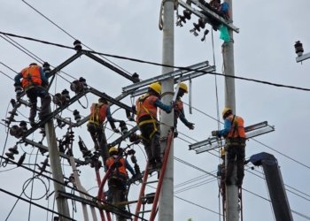 PLN pulihkan listrik