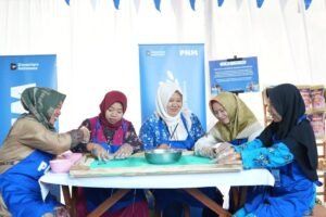 Dari Rengginang Laut, Ibu Eko Melanjutkan Semangat Kartini di Pesisir Rembang