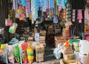 Harga Plastik Melambung, Harga Bahan Pokok Ikut Merangkak Naik