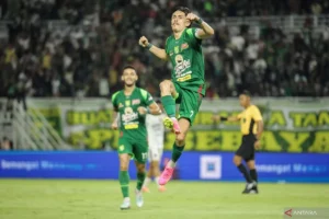 Gol Tunggal Francisco Rivera Bawa Persebaya Tembus Lima Besar