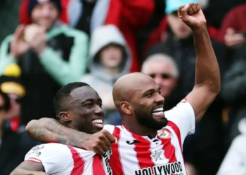 Penyerang Brentford Igor Thiago (kanan)