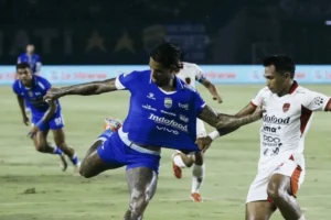 Persib Bandung Bungkam Bali United 3-2, Kokoh di Puncak Klasemen