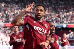 Aston Villa Tergelincir di London, West Ham Petik Kemenangan Krusial demi Bertahan