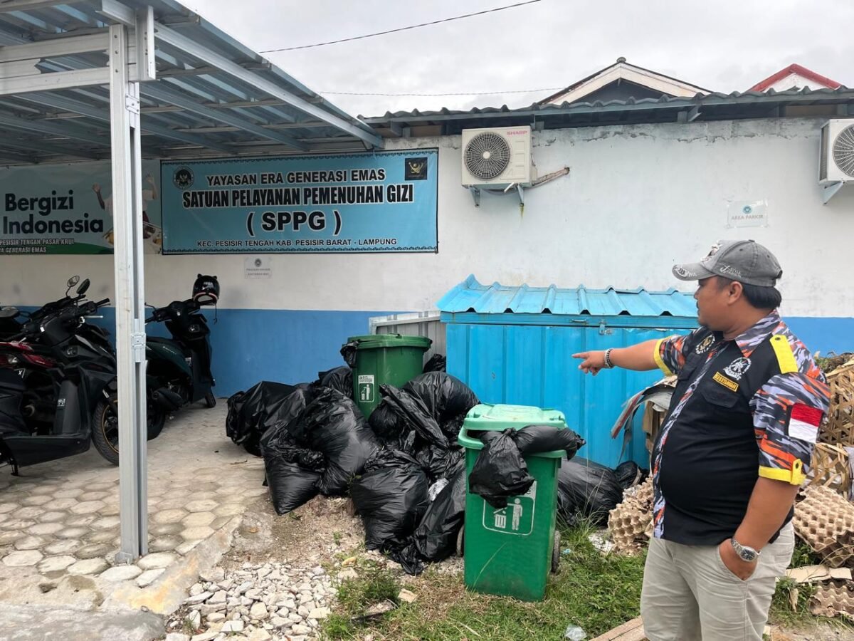 Warga Pasar Krui Keluhkan Bau Busuk dan Menyengat dari Limbah SPPG
