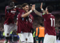 Sejumlah pemain West Ham United berselebrasi
