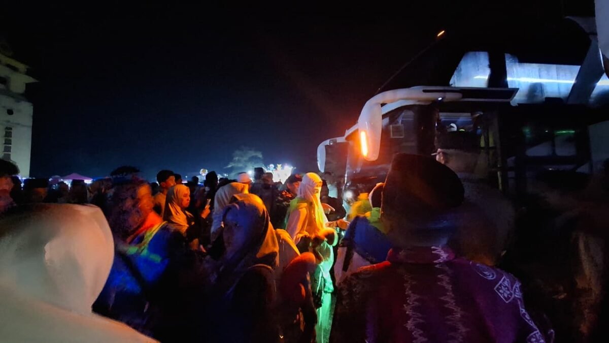 284 Calon Jemaah Haji Lampung Timur Kloter 9 JKG Diberangkatkan