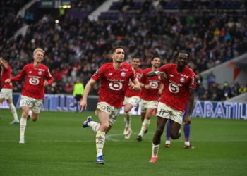 pemain lille rayakan kemenangan