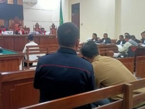 Isak Tangis Warnai Sidang Tiga Terdakwa Hibah Kemenag Lamsel