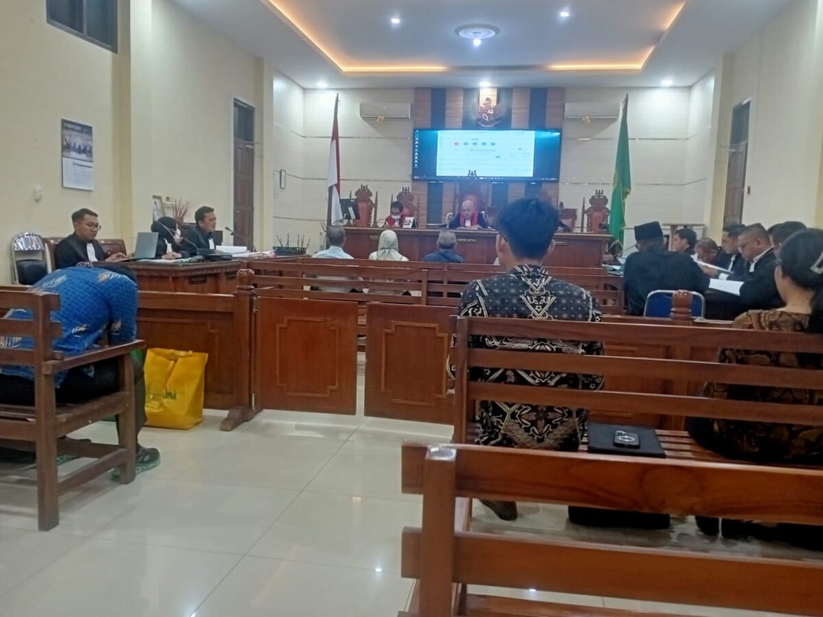 Jaksa dan Penasihat Hukum Berdebat soal Dua Tokoh Lampung Dipanggil