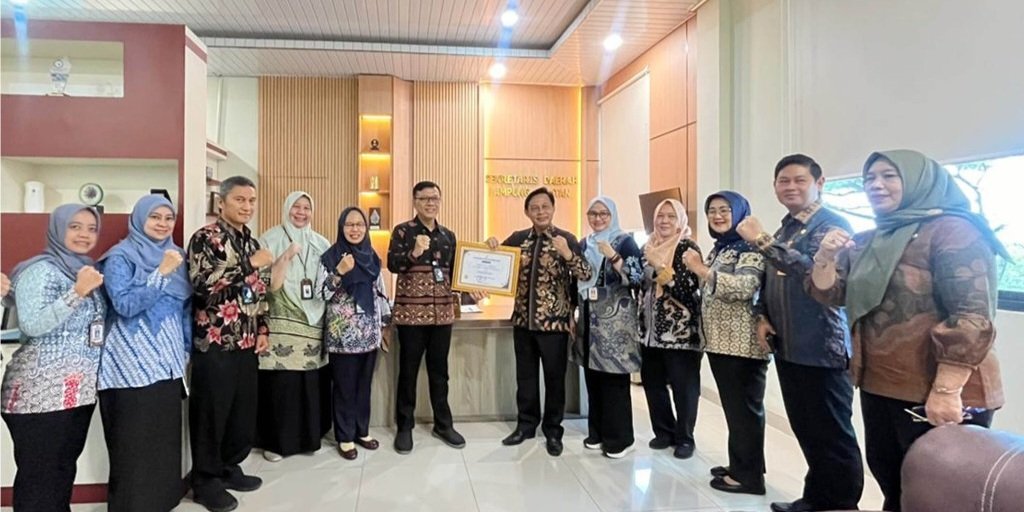Lampung Selatan Raih Penghargaan Kabupaten Pangan Aman 2025 dari BPOM