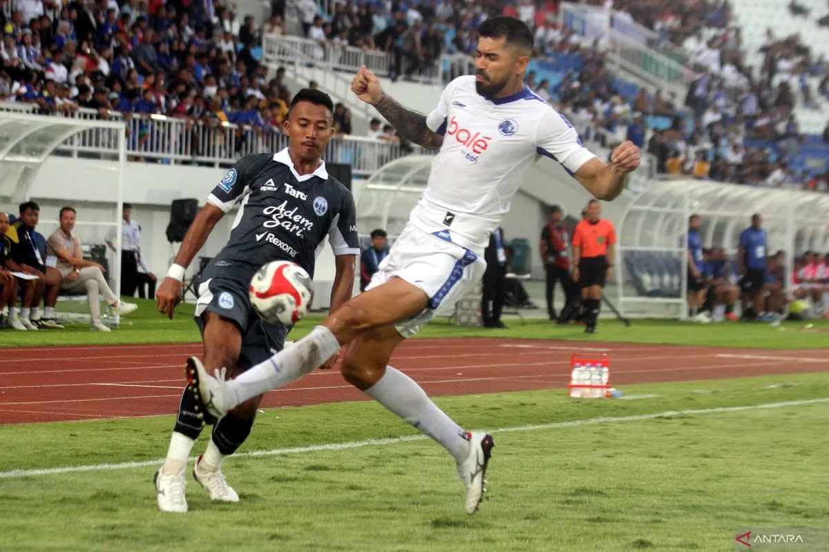 Arema FC Hantam PSIM Yogyakarta 3-1 pada Laga Pamungkas