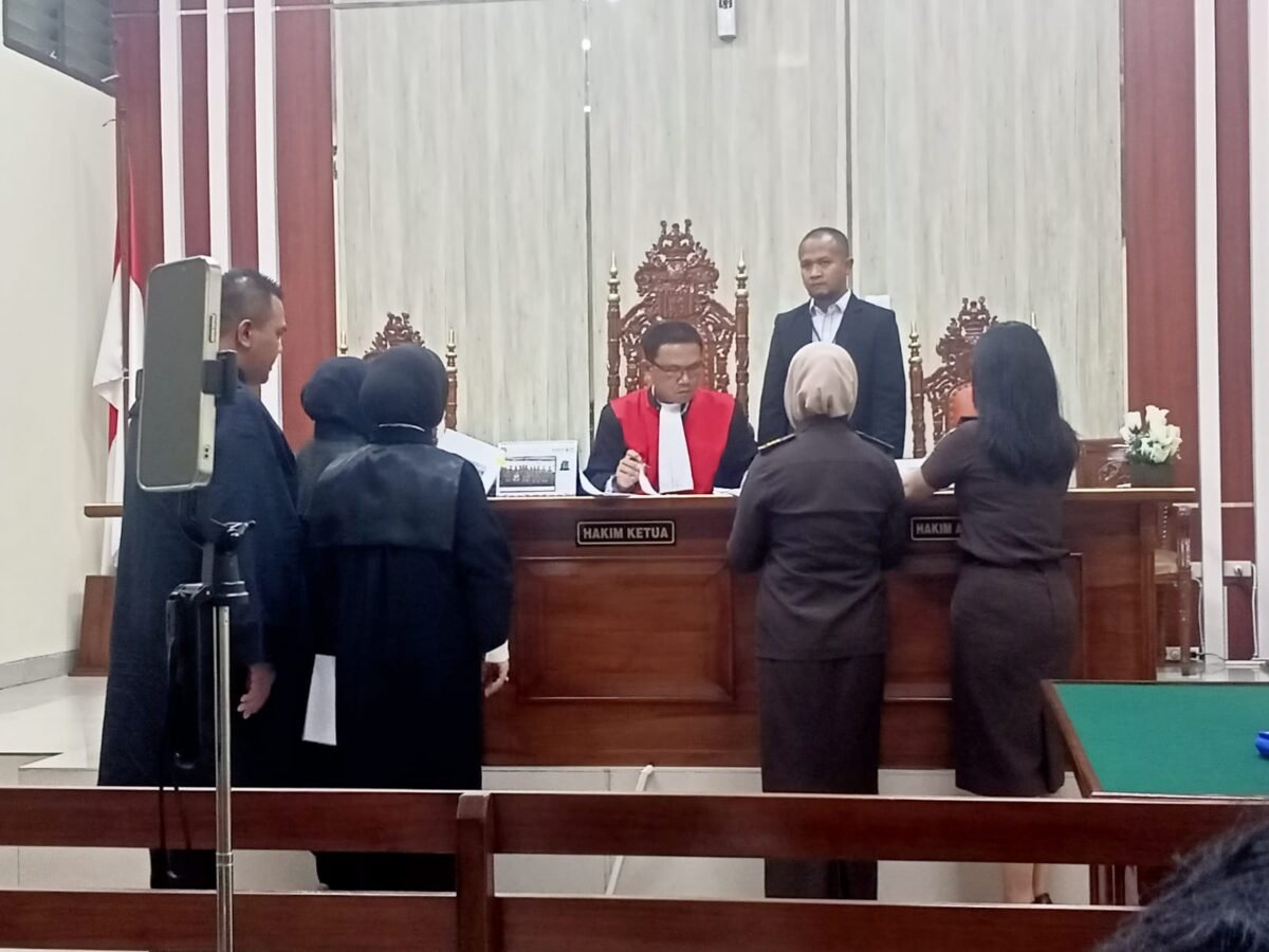 Kejati Lampung Serahkan Berkas Bukti di Praperadilan Arinal