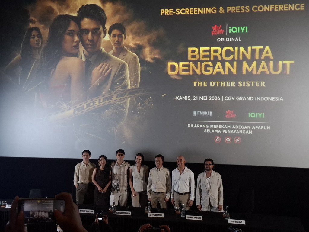Dinda Kirana Mengaku Tegang Lakoni Adegan Sensual dengan Maxime Bouttier 