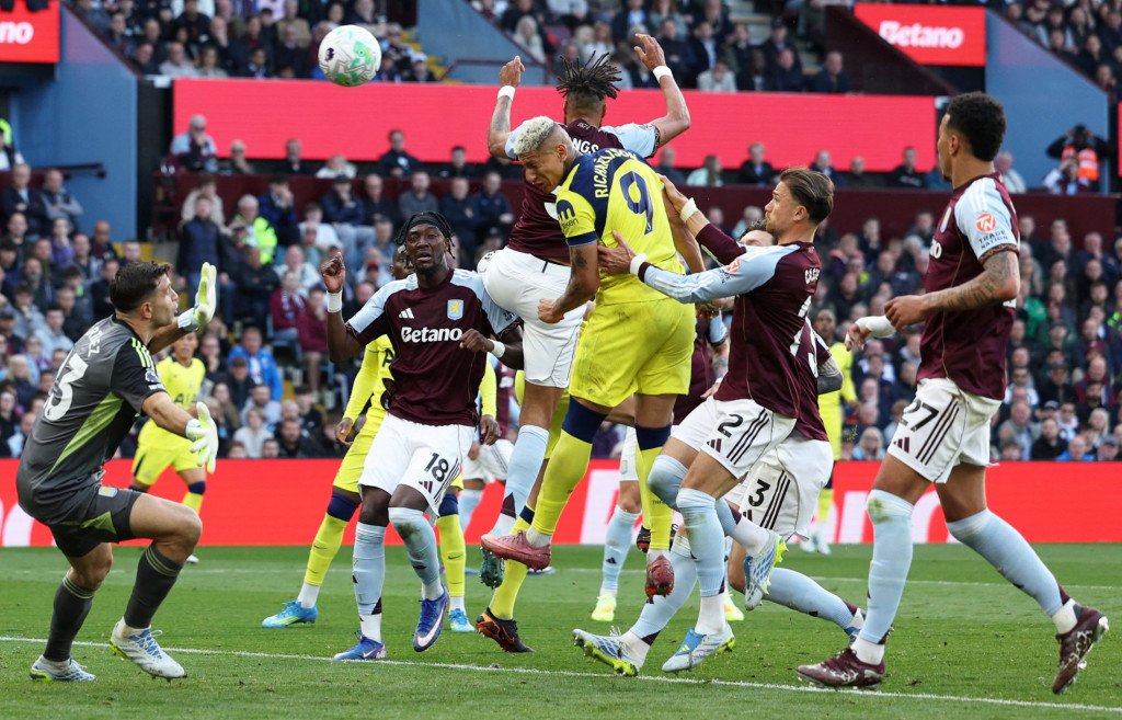 Bungkam Tuan Rumah Aston Villa 2-1, Tottenham Keluar dari Zona Merah