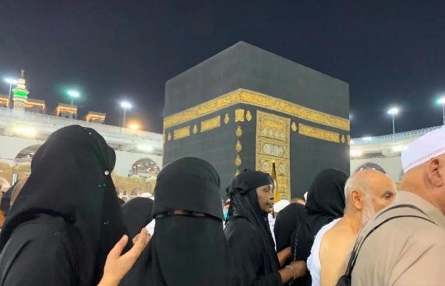 Jemaah Haji Kloter Perdana Mulai Umrah Wajib di Makkah