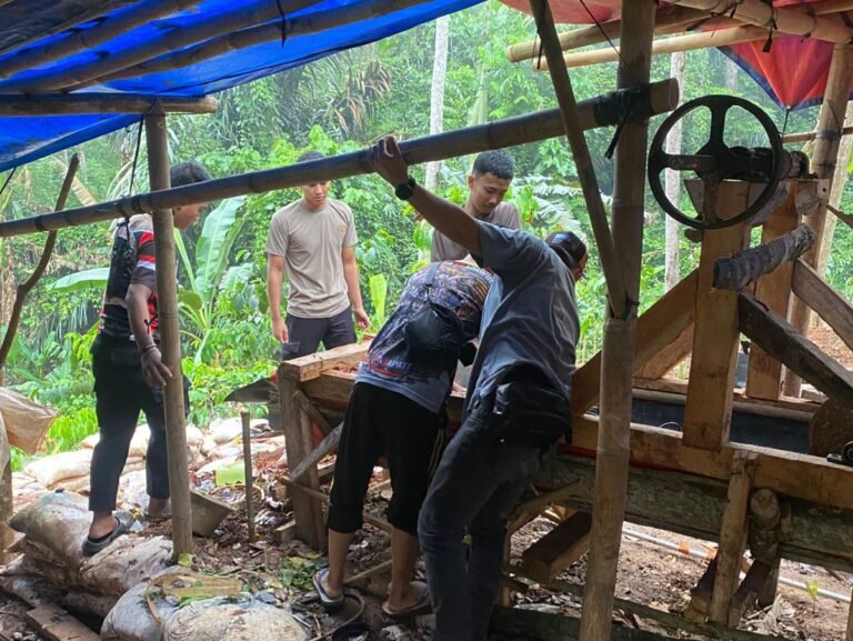 Modus Bisnis Emas, Dua Pelaku Penipuan Rp481 Juta Dibekuk Polres Way Kanan