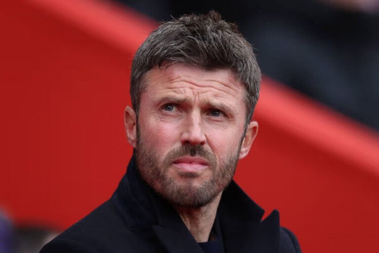 Manchester United Siap Permanenkan Michael Carrick Setelah Amankan Tiket Liga Champions