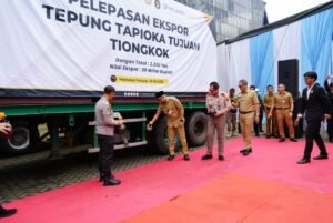 Dukung Hilirisasi, Pelindo Regional 2 Panjang Fasilitasi Ekspor Perdana Tepung Tapioka ke Tiongkok