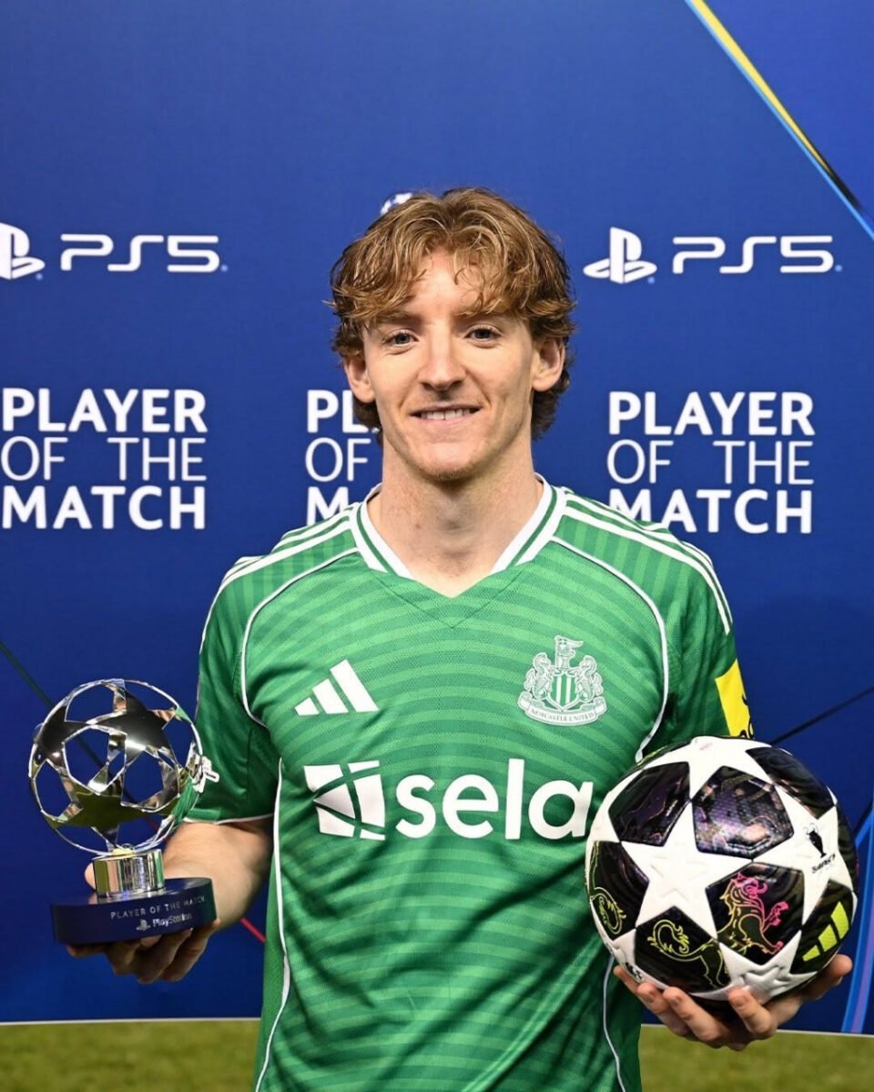 Barcelona Capai Kesepakatan Penuh Boyong Anthony Gordon dari Newcastle