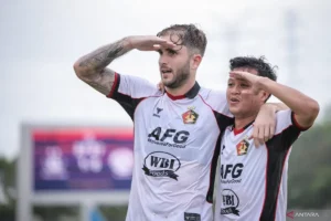Persik Kediri Menang Dramatis 3-2 atas Arema FC di Gresik
