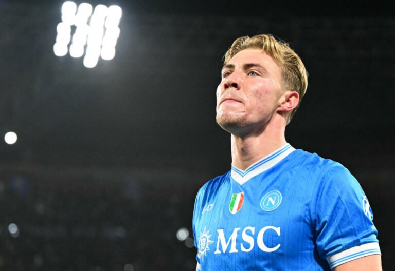 Resmi Dipermanenkan Napoli, Rasmus Hojlund Tulis Pesan Perpisahan Emosional untuk Manchester United