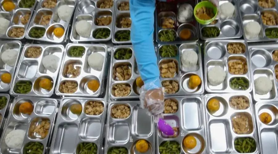 Orang Tua Resah, Program MBG Dinilai Rawan Keracunan