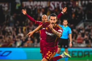 AS Roma Hajar Fiorentina 4-0, Giallorossi Ancam Posisi Juventus di Empat Besar