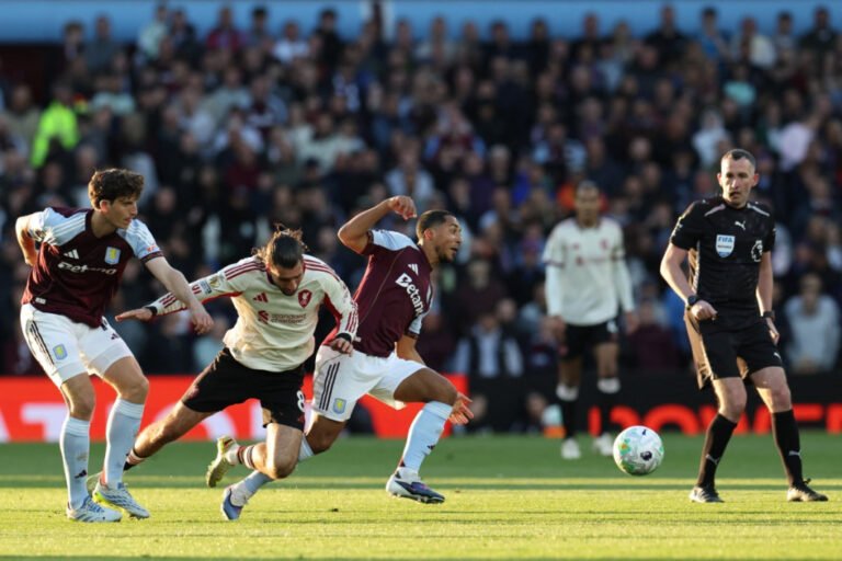 Aston Villa Hajar Liverpool 4-2, Rebut Posisi Empat Besar Klasemen