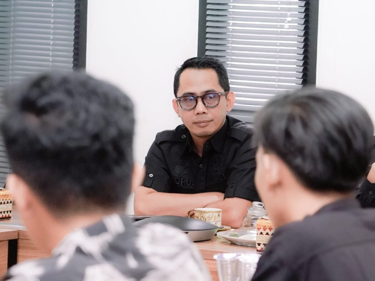 P2P Upaya Meningkatkan Kesadaran Politik Masyarakat