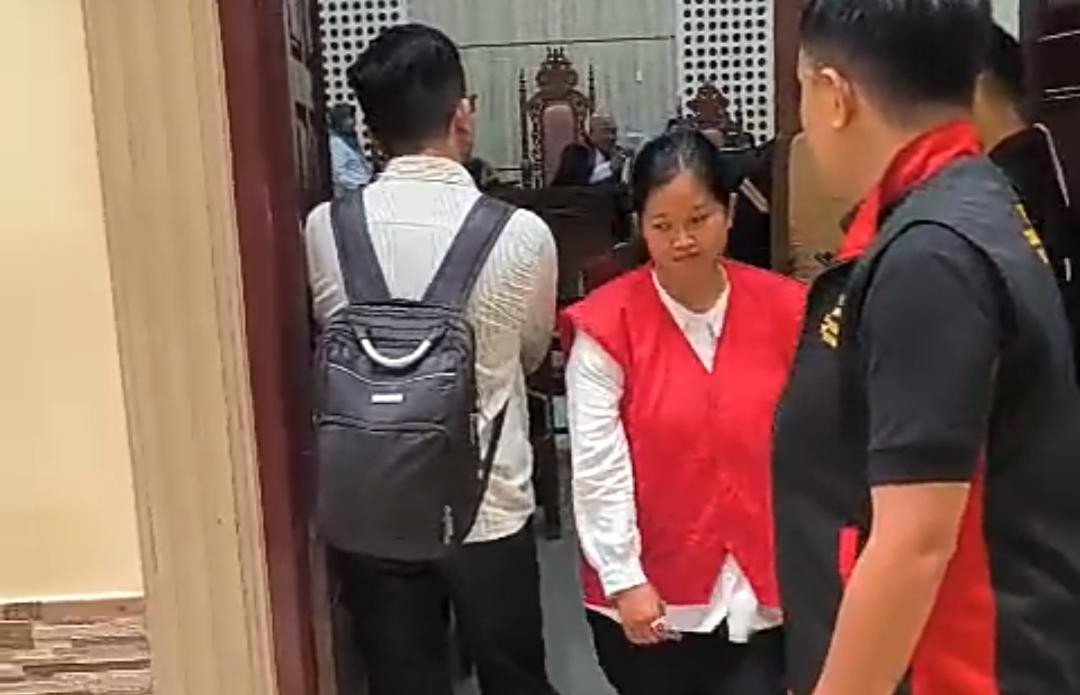Terdakwa Penggelapan Uang Toko Dituntut 2 Tahun, Pemilik Toko Minta Hukuman Maksimal