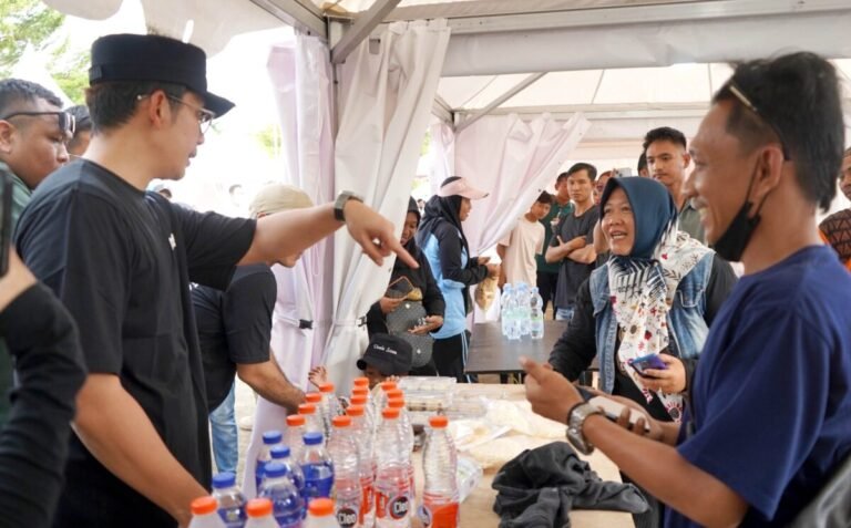 Geliat Ekonomi di Lintasan Balap: Bupati Radityo Egi Pratama Borong Produk UMKM pada Gelaran IDS Sumatra 2026