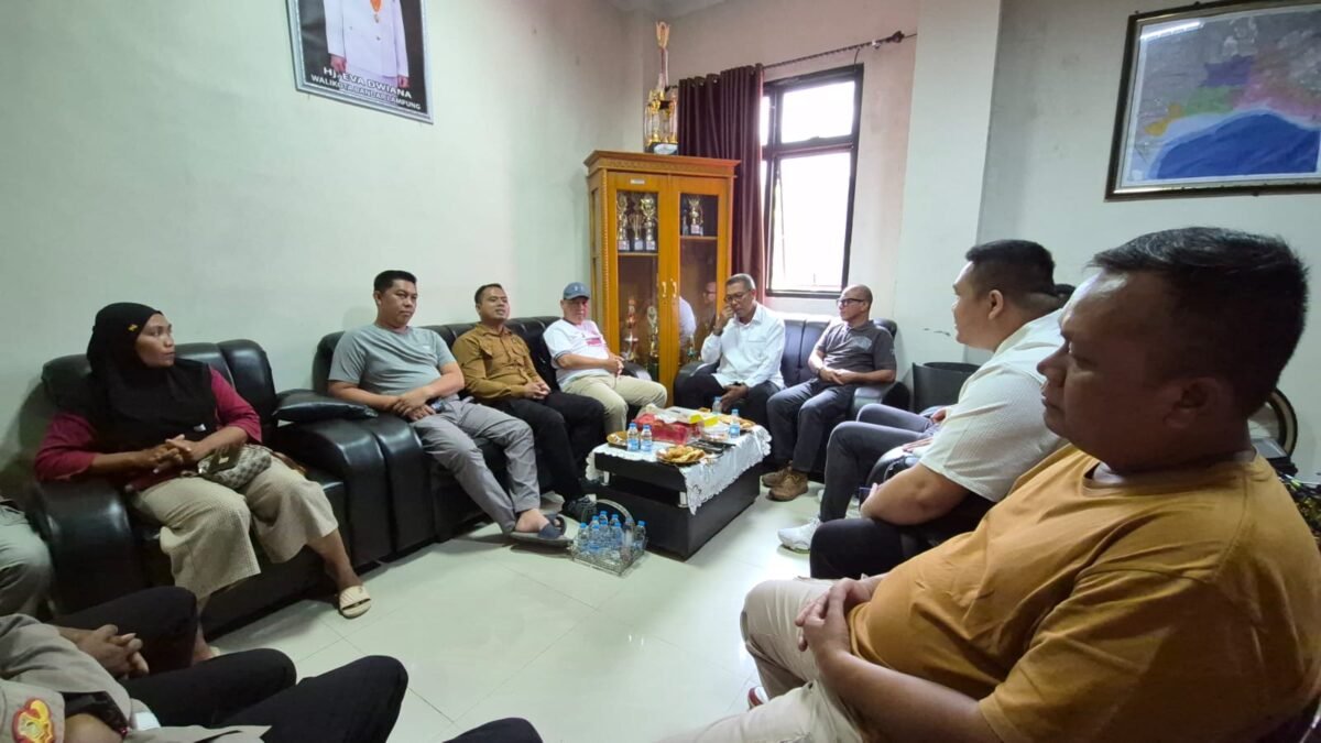 Komitmen Taat Aturan, Manajemen-Warga Sepakat Mediasi