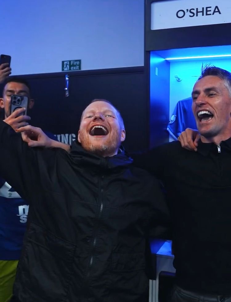 Ipswich Town Kembali Promosi ke Premier League, Ed Sheeran Pimpin Pesta di Ruang Ganti