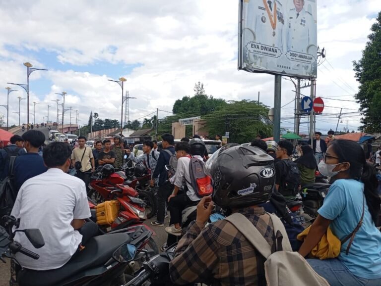 Diduga Akibat Senggolan Motor, Dua Pengendara Terlibat Perkelahian