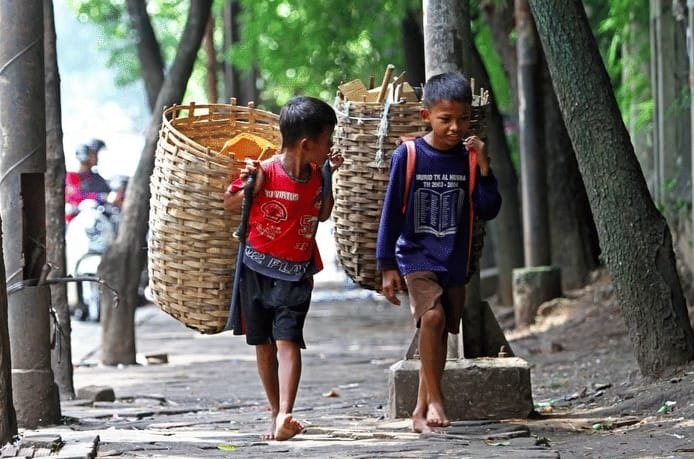 Pemulung di Lampung Harapkan Sekolah Gratis Tetap Berjalan demi Masa Depan Anak Miskin
