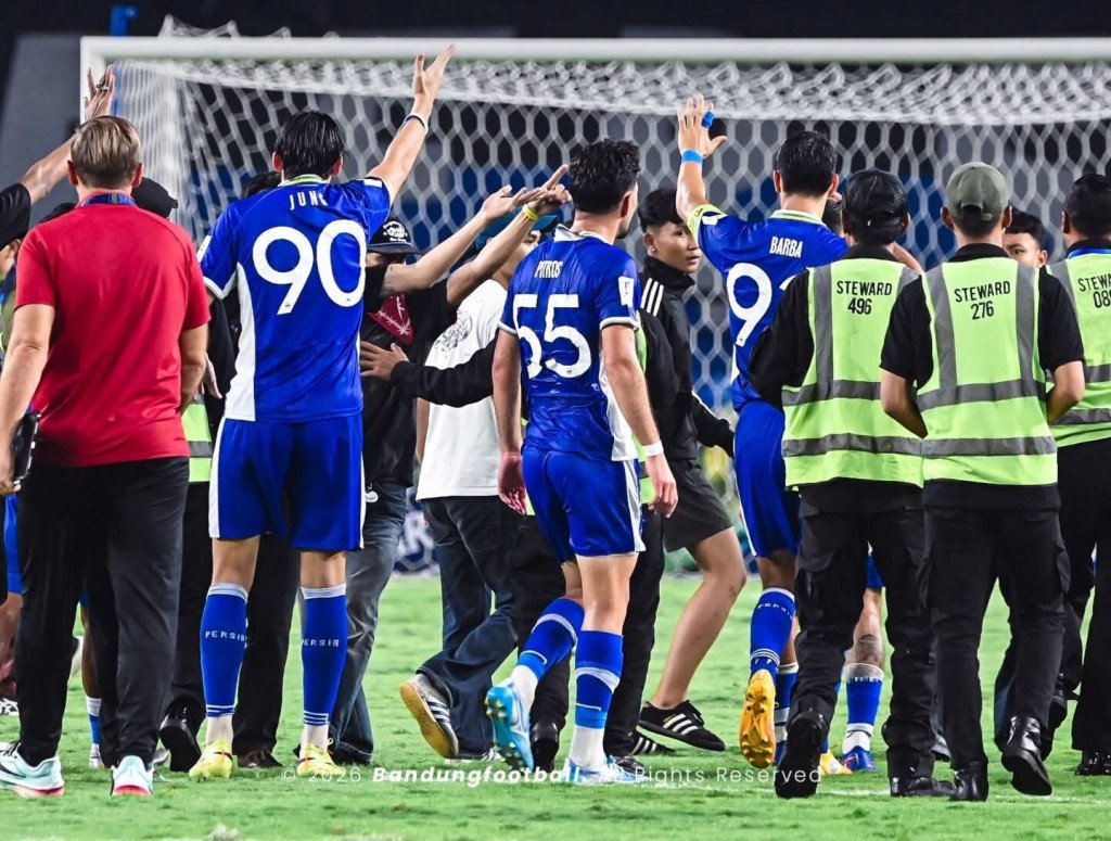 Sanksi Berat AFC Hantam Persib Bandung, Mulai Denda Rp3,5 Miliar hingga Larangan Penonton