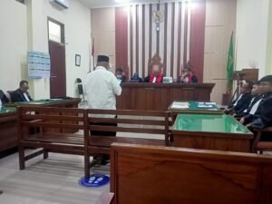 Pemberi Uang Eks Bupati Lamteng Akui Bersalah dan Minta Keringanan Hukum