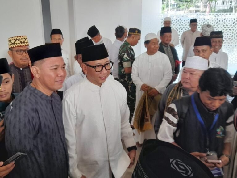 Mirza Ajak Masyarakat Perkuat Semangat Berkurban dan Berbagi
